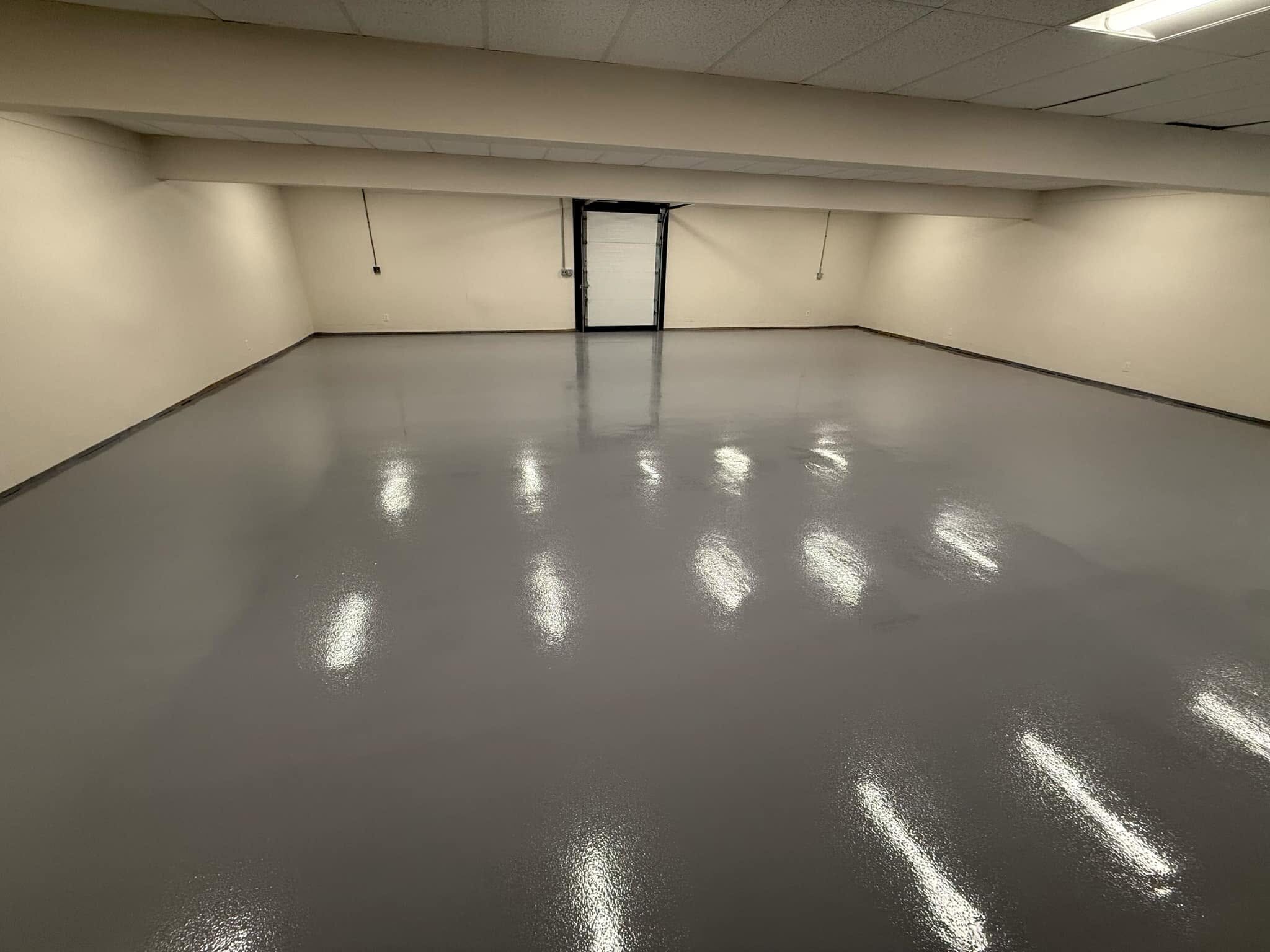 High-gloss epoxy garage floor