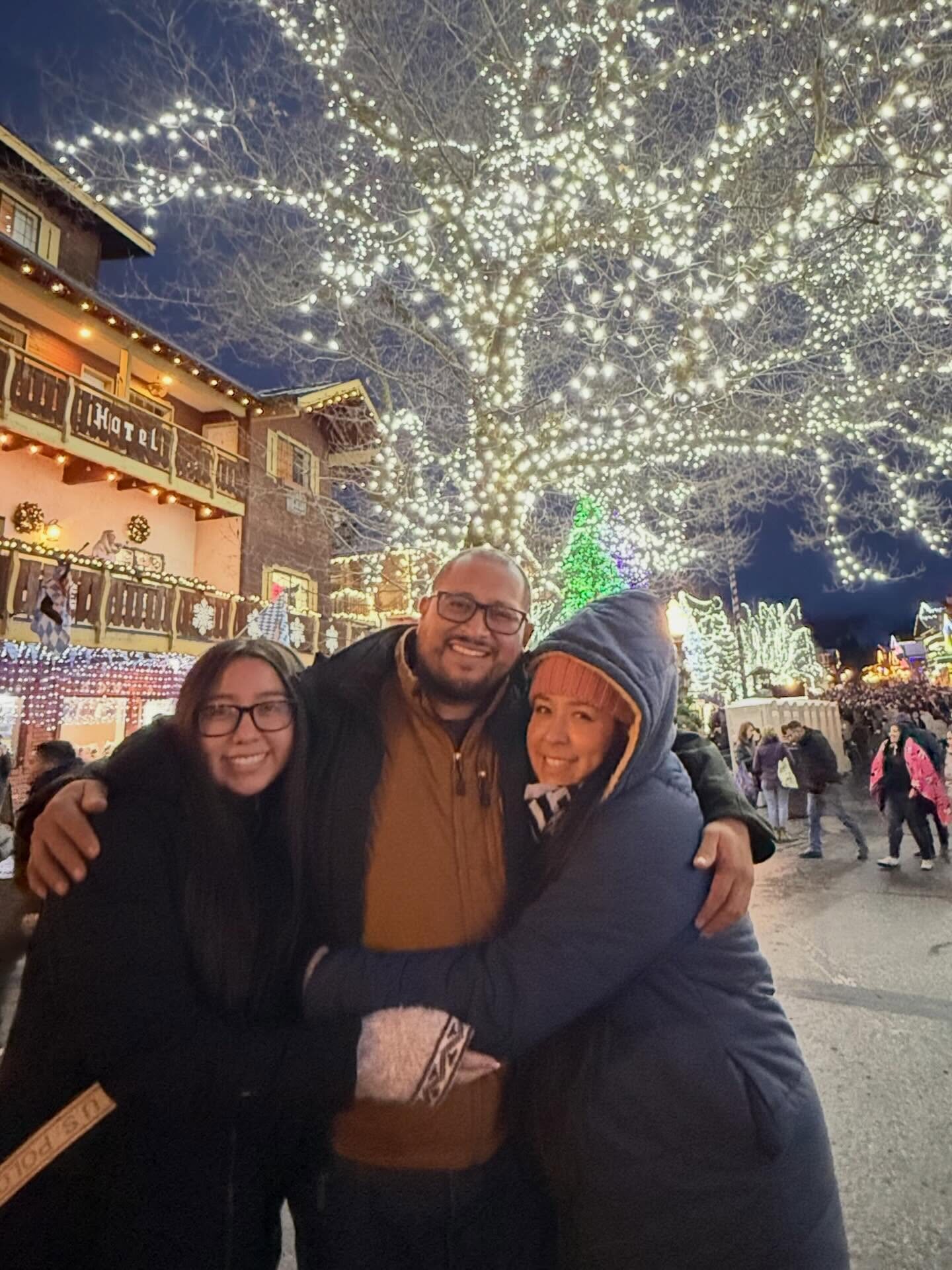 Tony and Johanna Perez with family